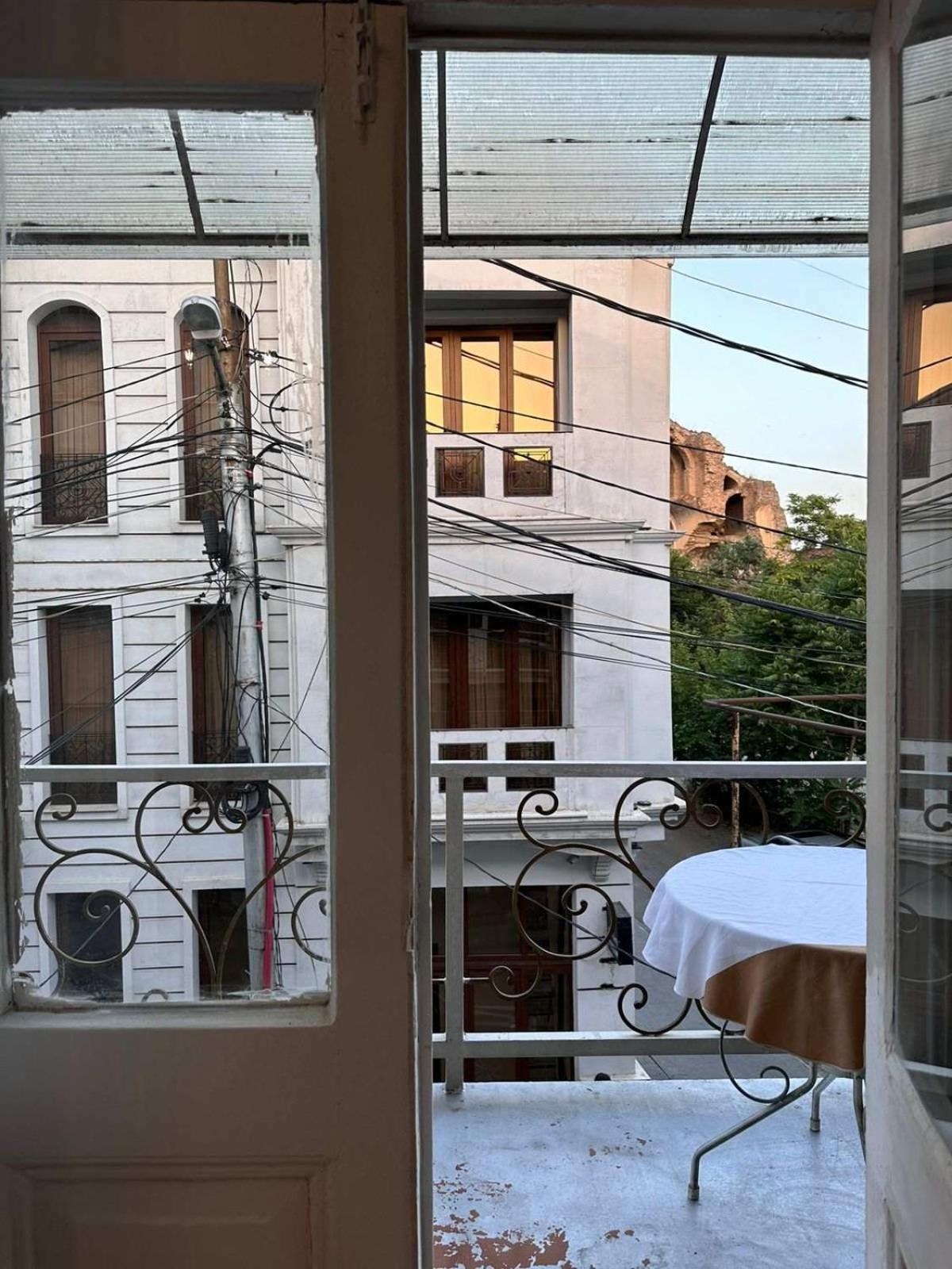 Wine O'Clock Hotel Tbilisi Bagian luar foto