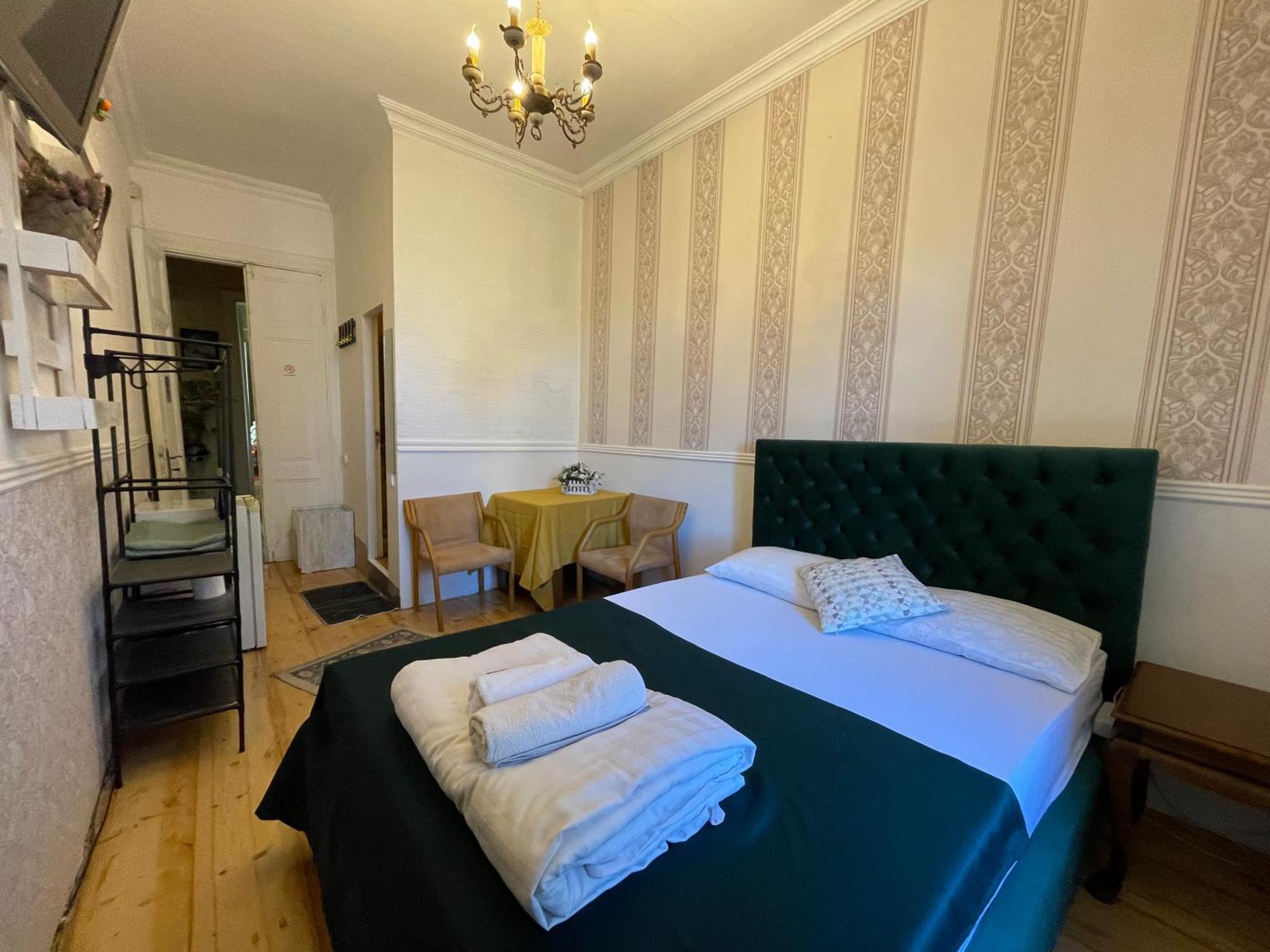Wine O'Clock Hotel Tbilisi Bagian luar foto